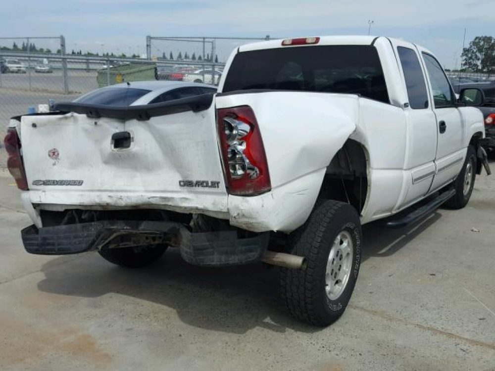 2003 Chevy Silverado (FOR PARTS) - Image 2