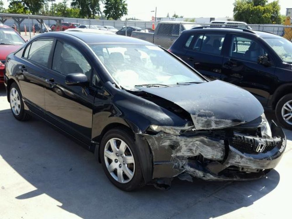 2009 Honda Civic LX (FOR PARTS) - Image 2