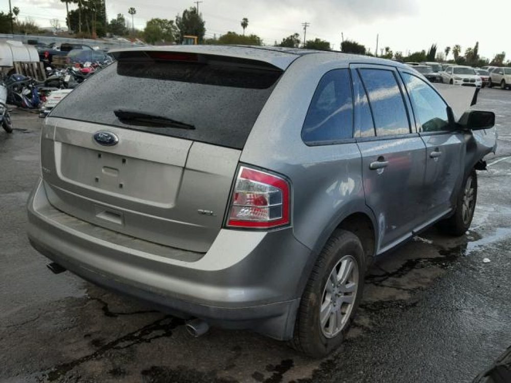 2008 Ford Edge SEL (FOR PARTS) - Image 6