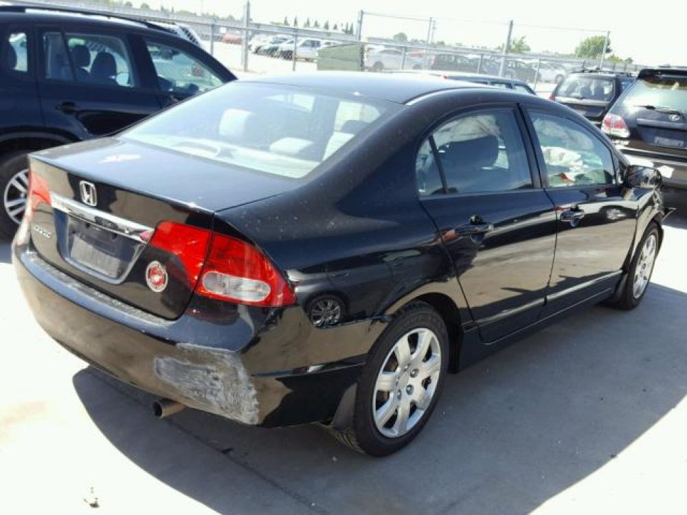 2009 Honda Civic LX (FOR PARTS) - Image 9