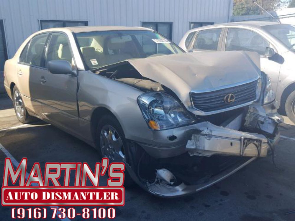 2001 Lexus LS 430 (FOR PARTS)