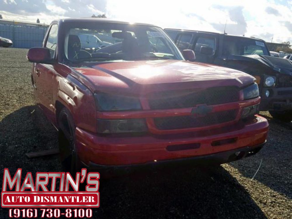 2003 Chevy Silverado c1500 (FOR PARTS)