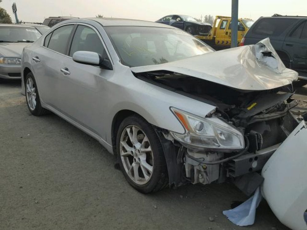 2013 Nissan Maxima S (FOR PARTS) - Image 4