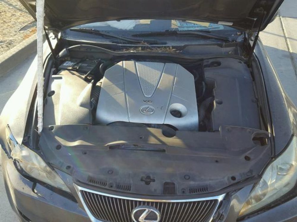 2007 Lexus IS 350 (FOR PARTS) - Image 4