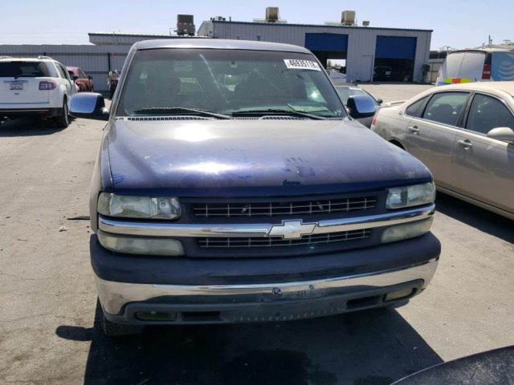 2002 Chevy Silverado c1500 (FOR PARTS) - Image 7