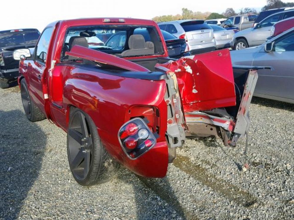 2003 Chevy Silverado c1500 (FOR PARTS) - Image 7