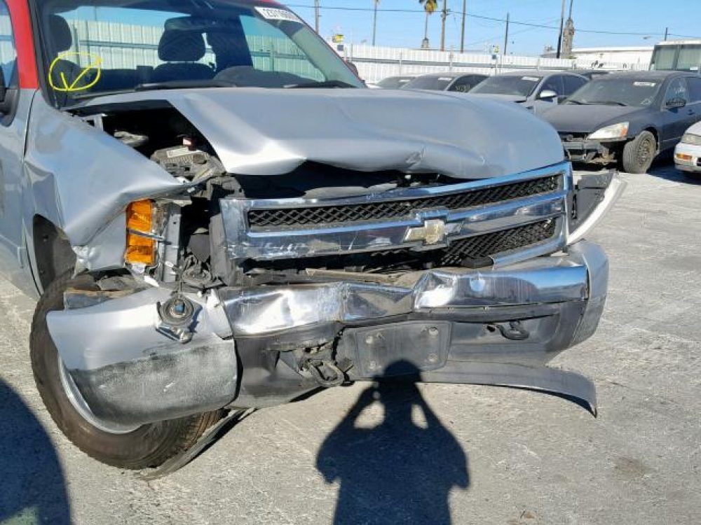 2008 Chevrolet Silverado (FOR PARTS) - Image 2