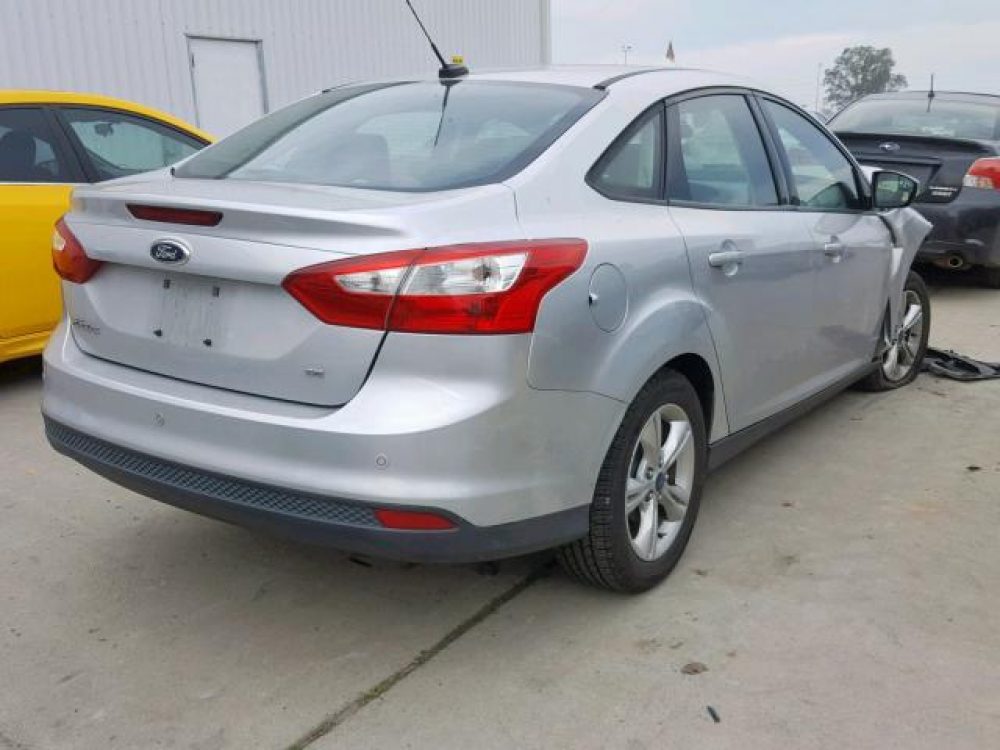 2013 FORD FOCUS SE (FOR PARTS) - Image 6