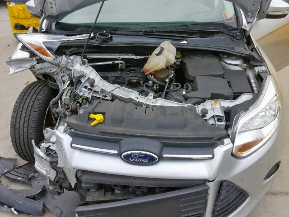 2013 FORD FOCUS SE (FOR PARTS) - Image 4