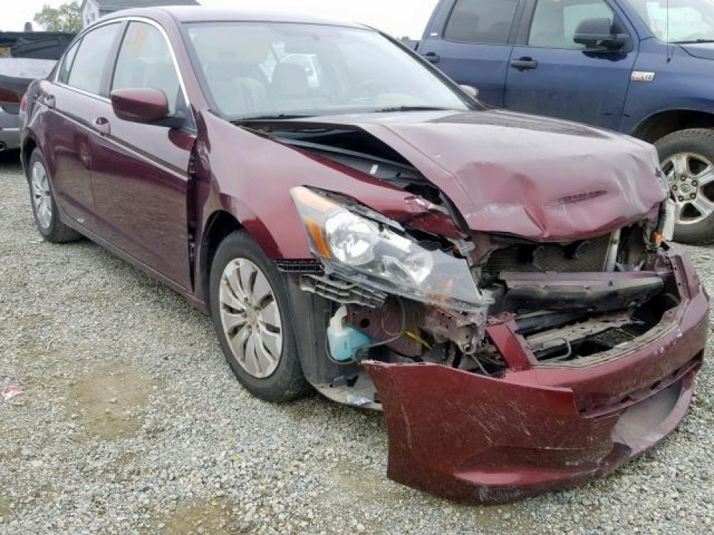 2009 Honda Accord LX (FOR PARTS) - Image 4