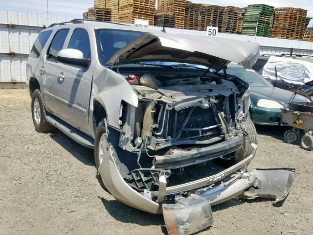 2009 Chevy Tahoe k1500 LT  (FOR PARTS) - Image 5