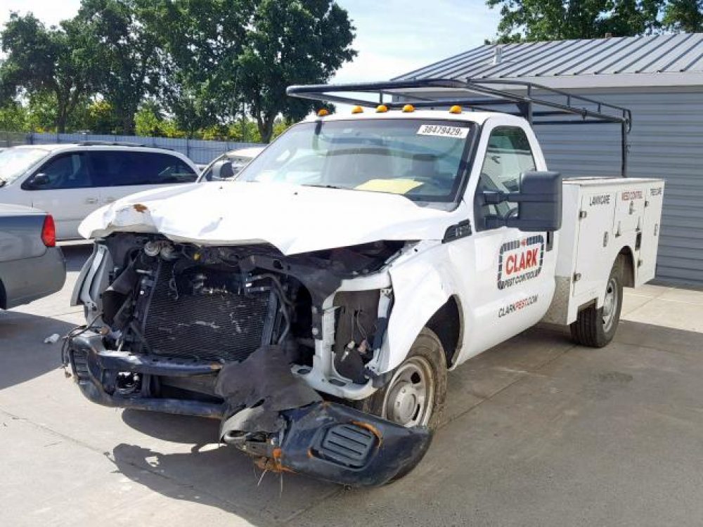 2011 Ford F350 Super Duty  (FOR PARTS) - Image 11