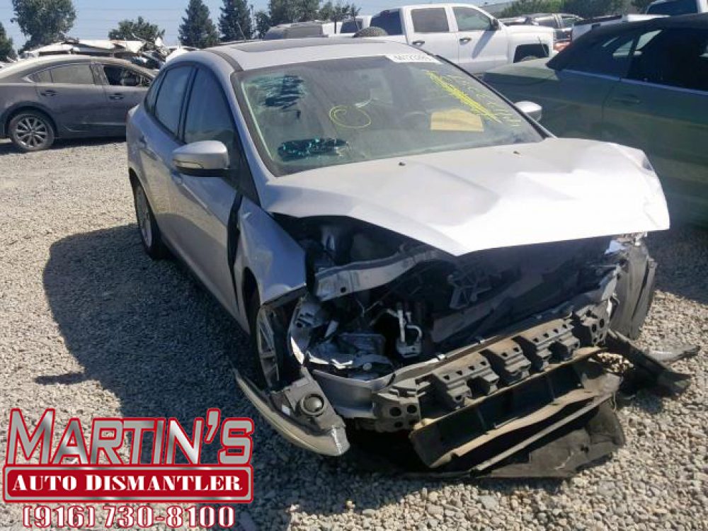 2015 Ford Focus SE (FOR PARTS)