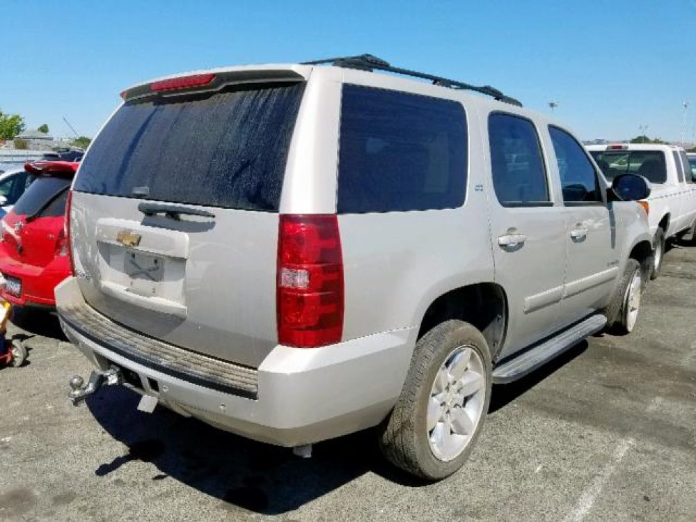 2007 Chevrolet Tahoe (For Parts) - Image 2