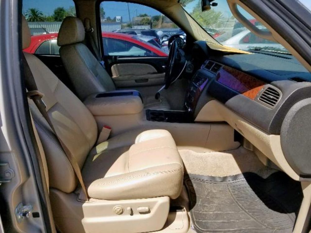 2007 Chevrolet Tahoe (For Parts) - Image 7